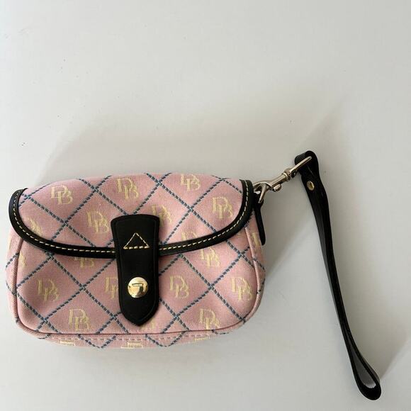 Dooney & Bourke, women's mini wristlet, pink black trim - Picture 9 of 9